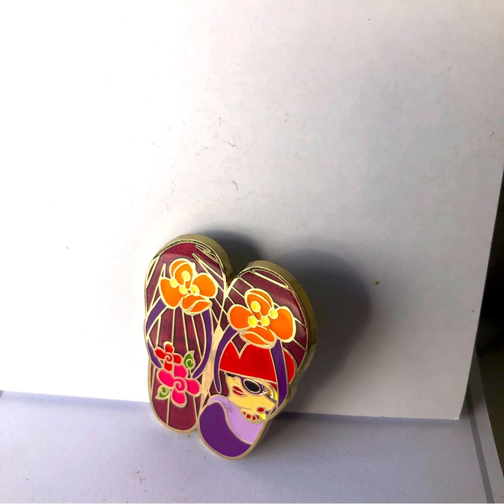 Red Hat Tac Pin Hawaiian Slipper (Slippahs) or Flip Flop Multi Colored.